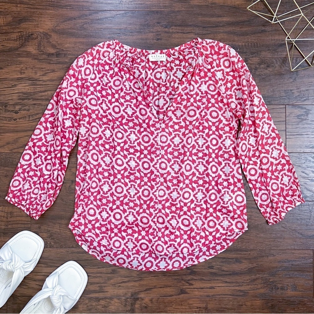 Velvet by Graham & Spencer • Anthro cotton blouse pink white batik print top